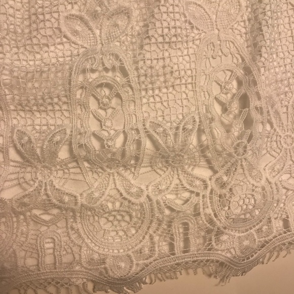 LAST CHANCE! NWOT NEVER WORN White Lacey Tank - Picture 3 of 4